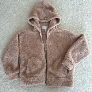 Forever 21 fluffy zip up jacket. Moderately worn, fits size M, cream/tan.
